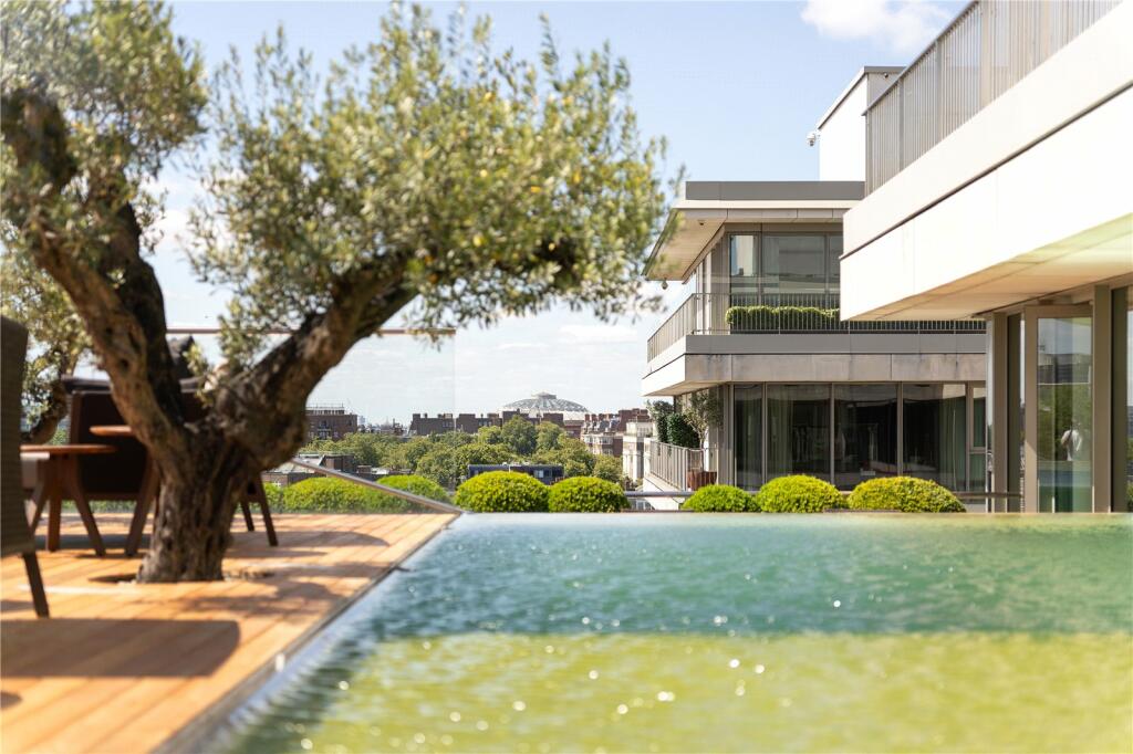 5 bedroom penthouse for sale in The Knightsbridge Apartments, 199 Knightsbridge, London, SW7